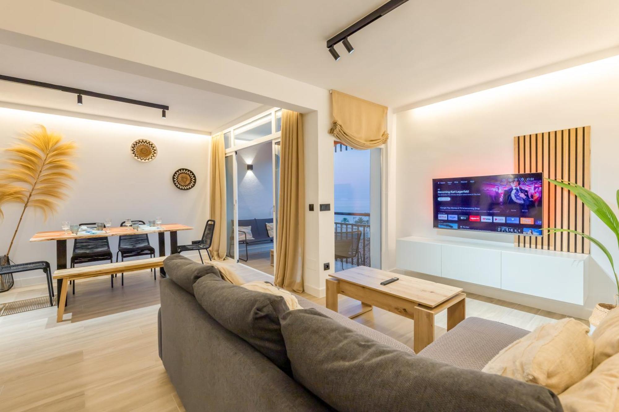 Apartamento Con Vistas Al Mar Cerca Del Puerto 베날마데나코스타 외부 사진