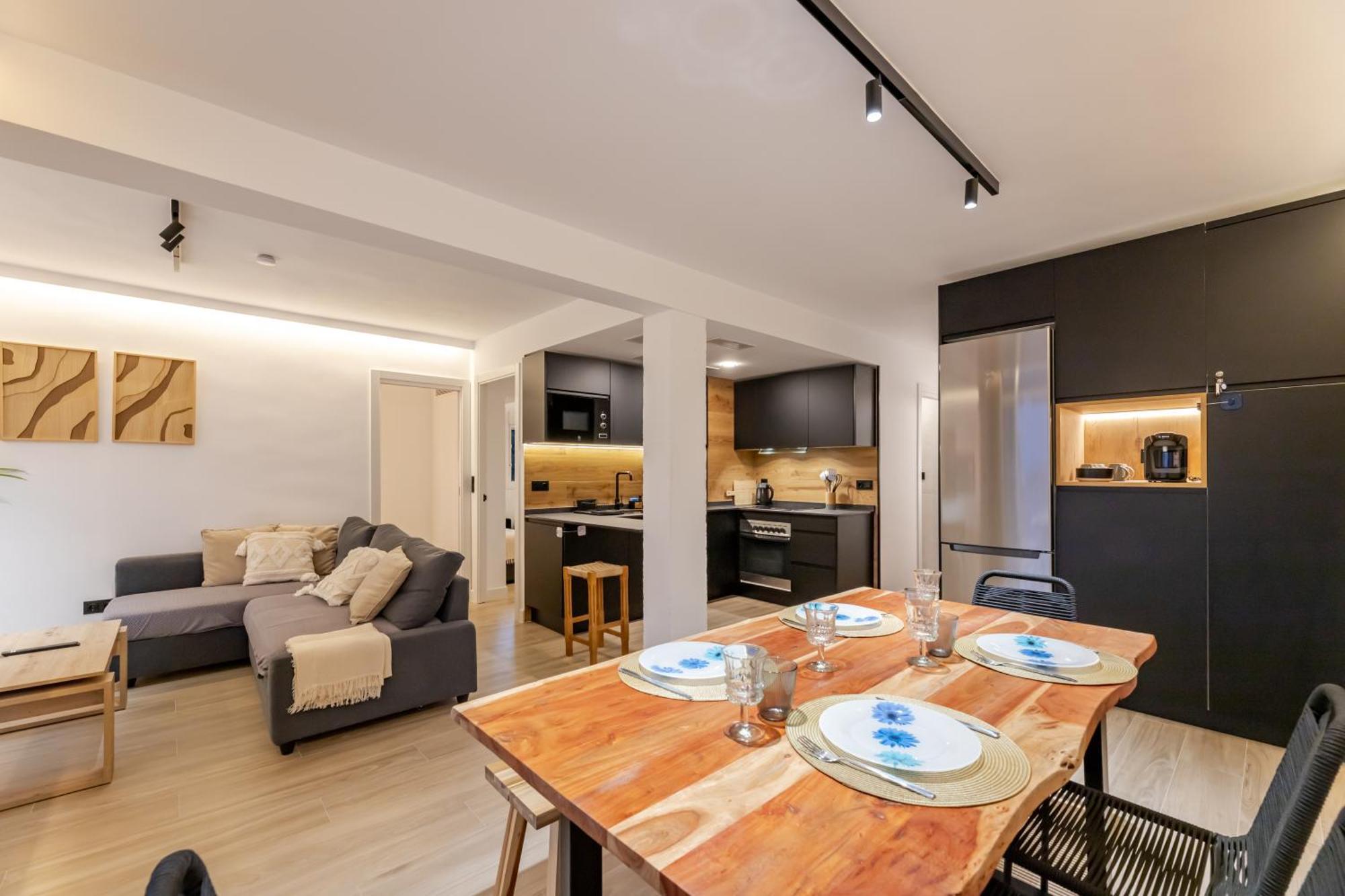 Apartamento Con Vistas Al Mar Cerca Del Puerto 베날마데나코스타 외부 사진